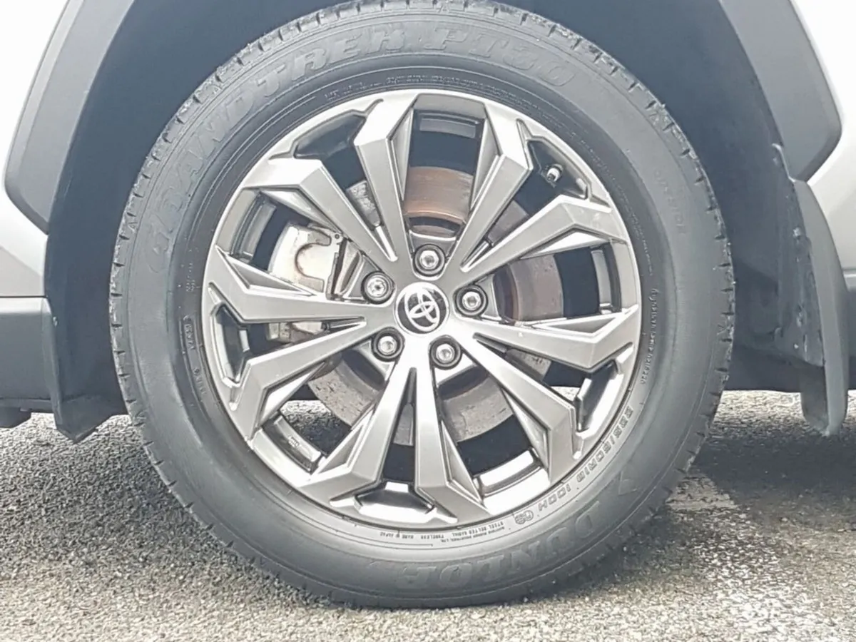 Toyota RAV4 SUV, Petrol Hybrid, 2024, Silver