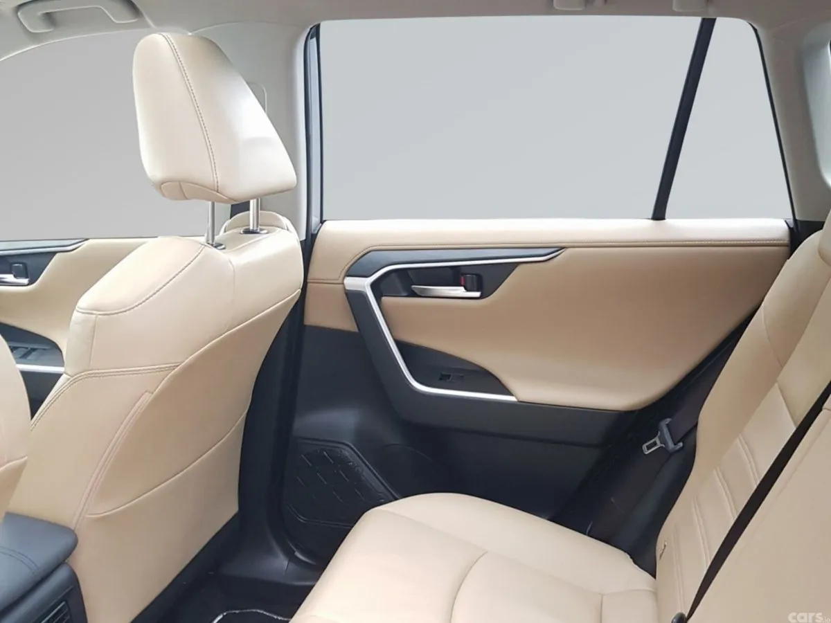 Toyota RAV4 SUV, Petrol Hybrid, 2024, Silver