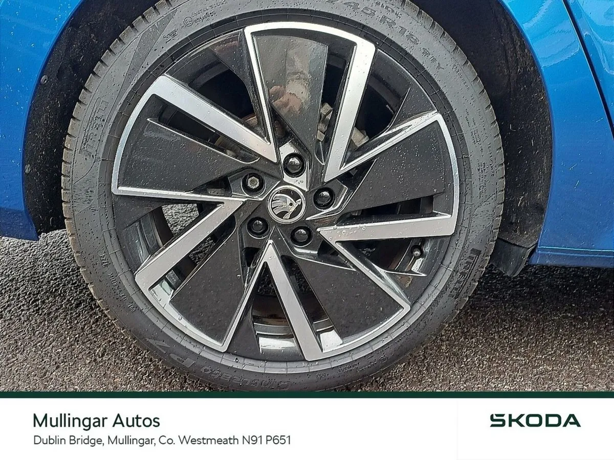 Skoda Octavia Saloon, Diesel, 2025, Blue