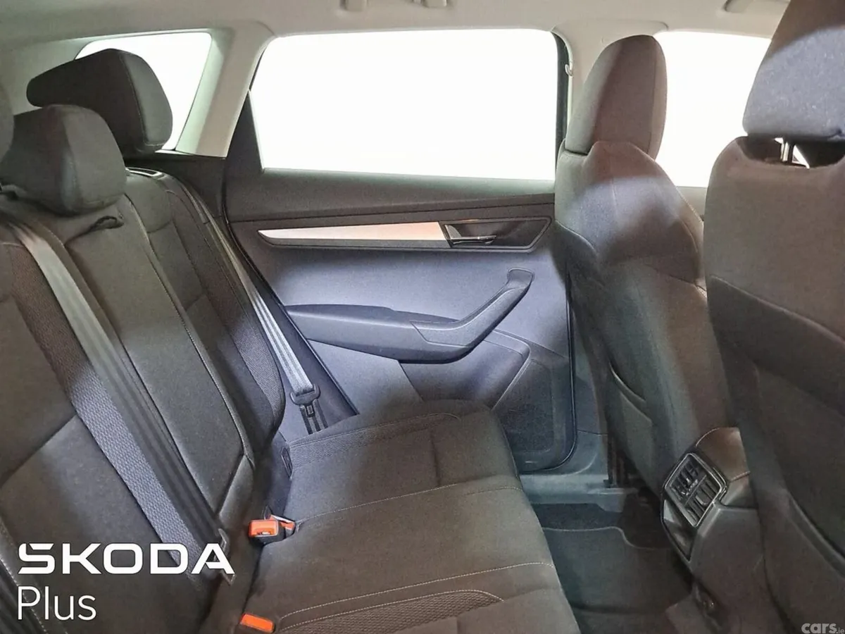 Skoda Karoq Estate, Petrol, 2022, Grey