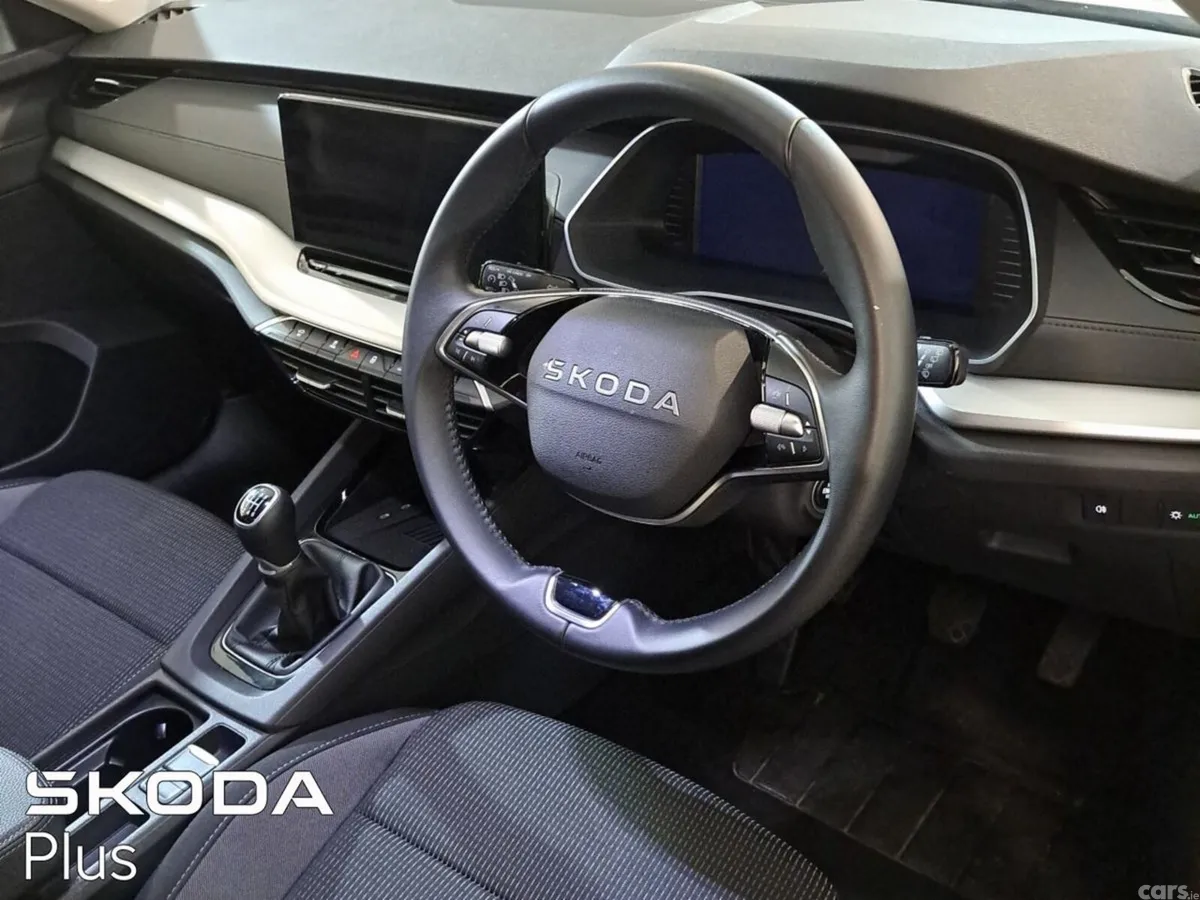 Skoda Octavia Saloon, Diesel, 2026, White