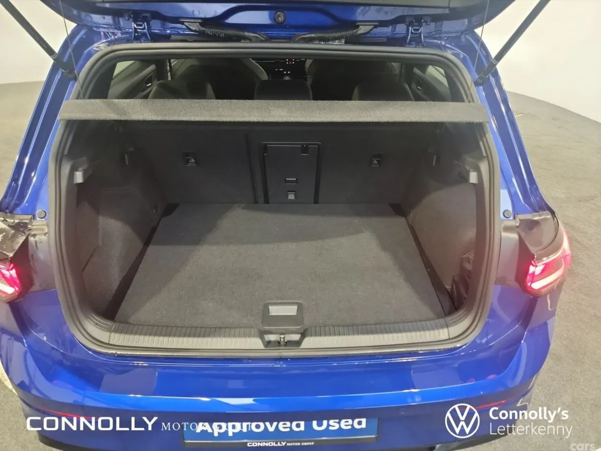 Volkswagen Golf Estate, Petrol, 2025, Blue