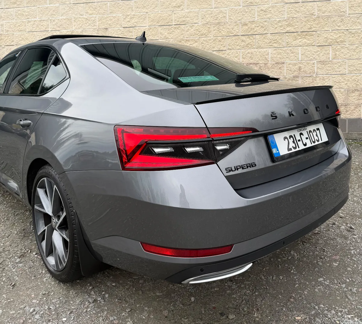 Skoda Superb Saloon, Diesel, 2023, Grey