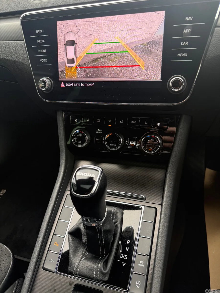Skoda Superb Saloon, Diesel, 2023, Grey