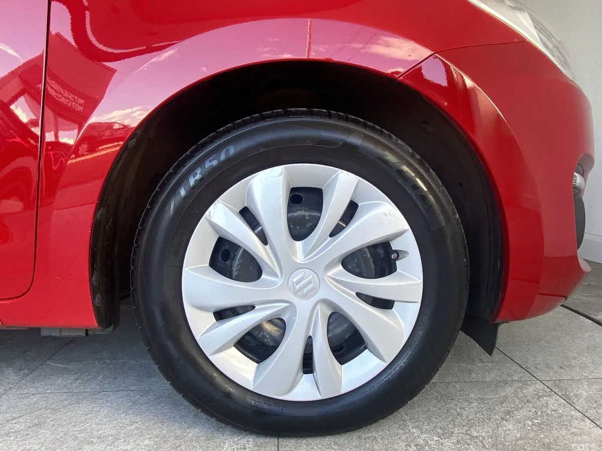 Suzuki Swift Hatchback, Petrol, 2018, Red