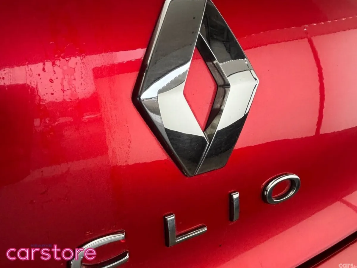 Renault Clio Hatchback, Petrol, 2023, Red