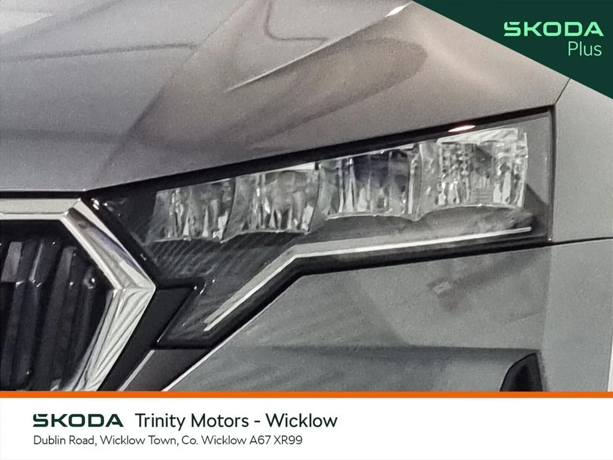 Skoda Octavia Saloon, Petrol, 2026, Grey