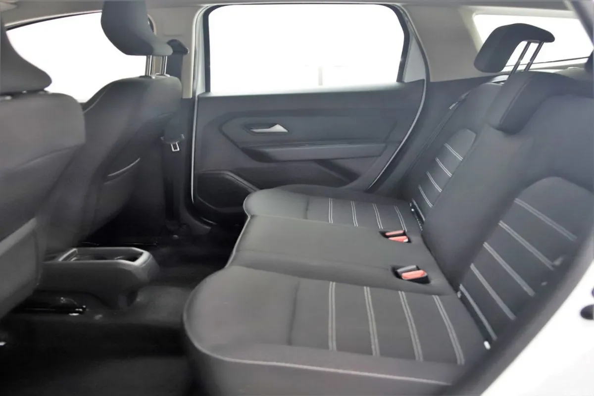 Dacia Duster SUV, Diesel, 2024, White