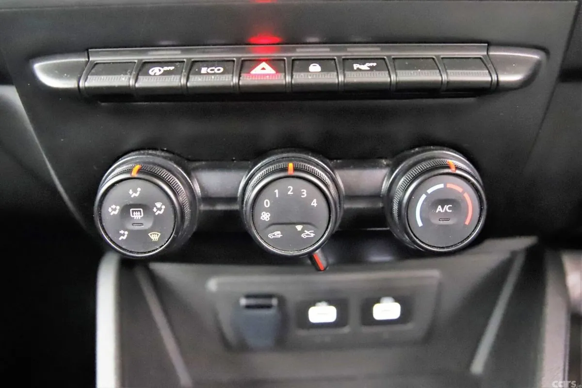 Dacia Duster SUV, Diesel, 2024, White