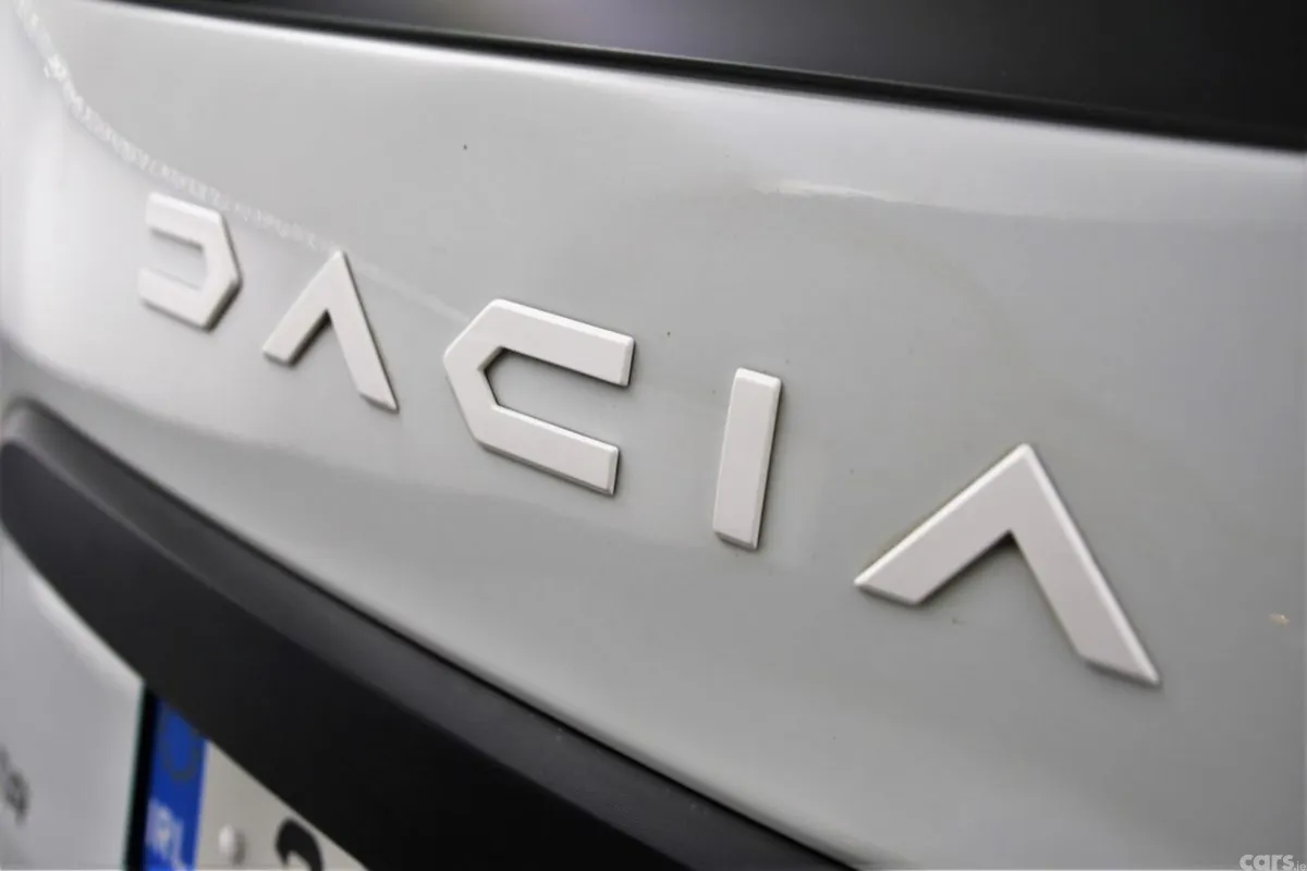 Dacia Duster SUV, Diesel, 2024, White