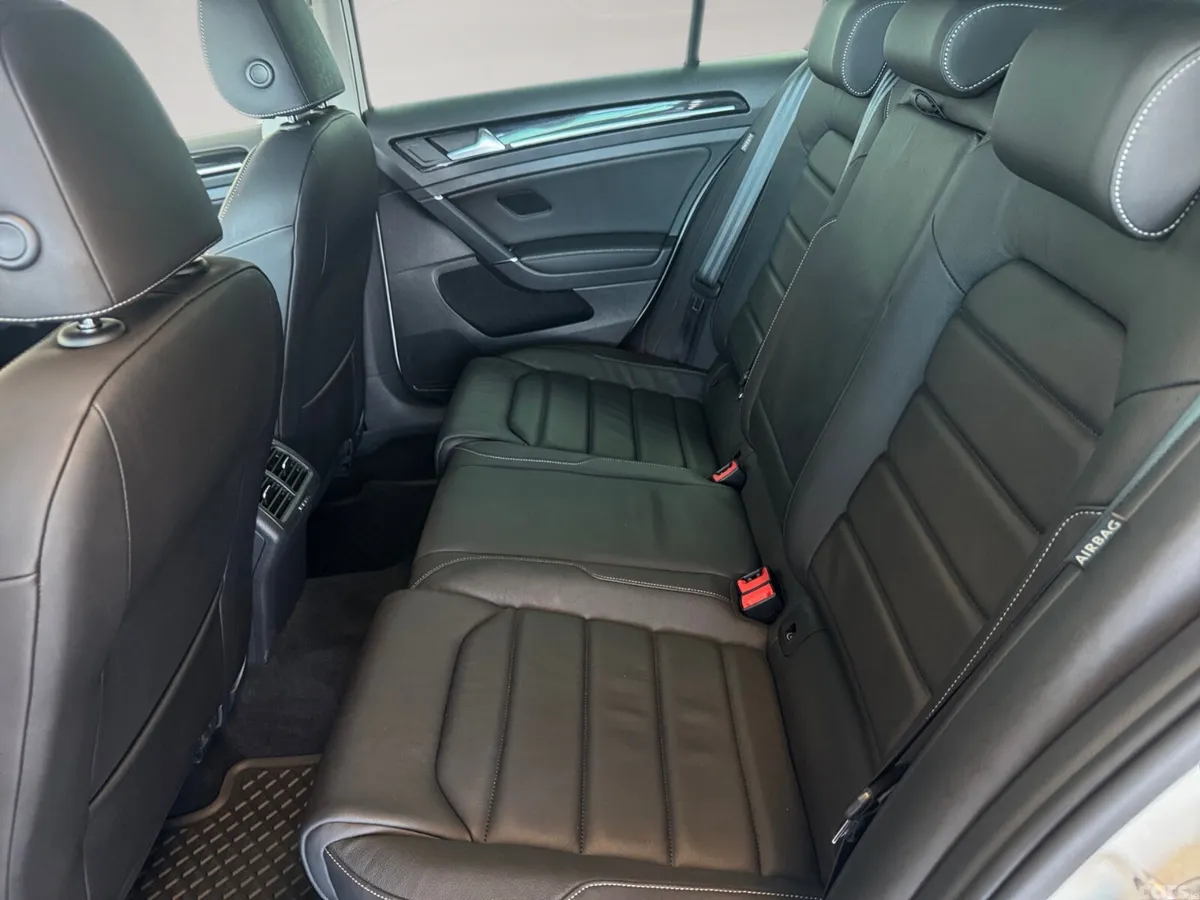 Volkswagen Golf Hatchback, Diesel, 2020, White