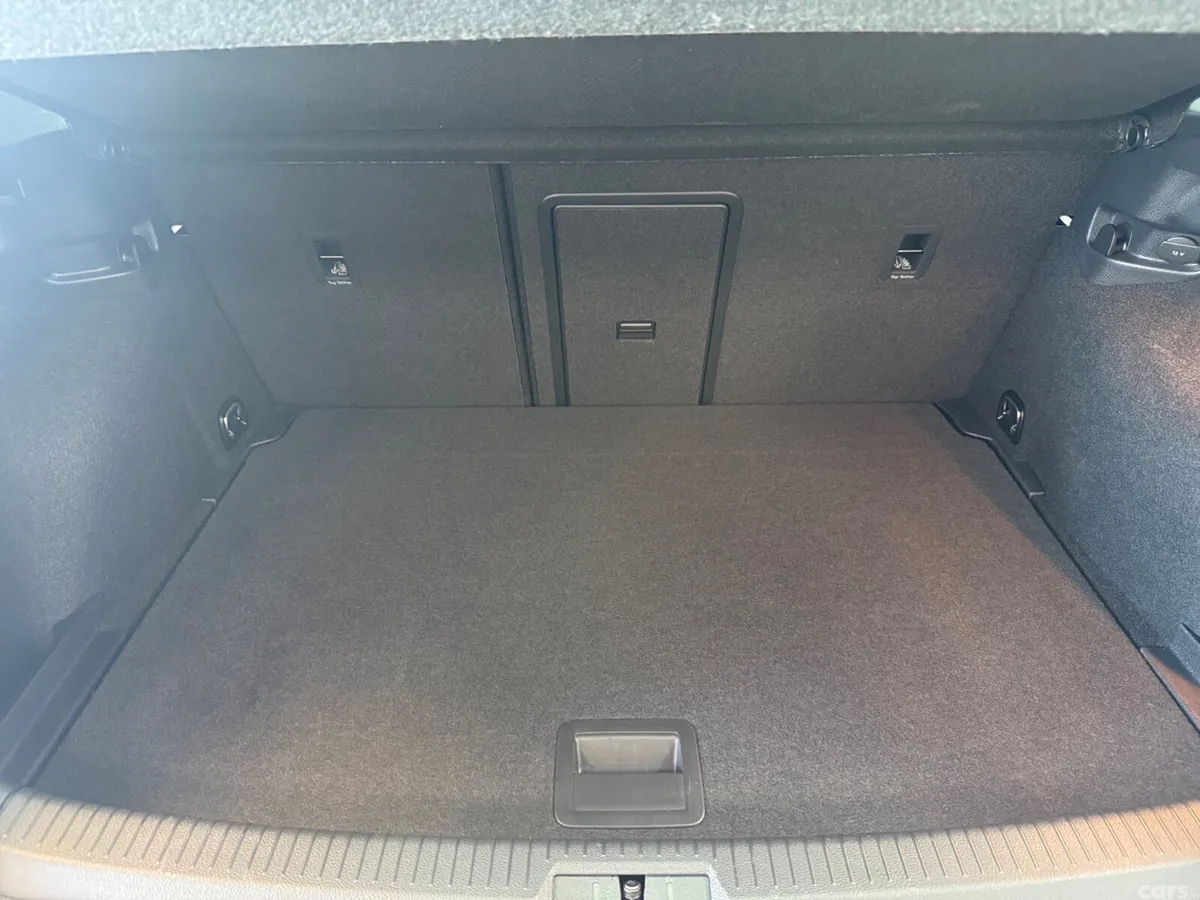 Volkswagen Golf Hatchback, Diesel, 2020, White