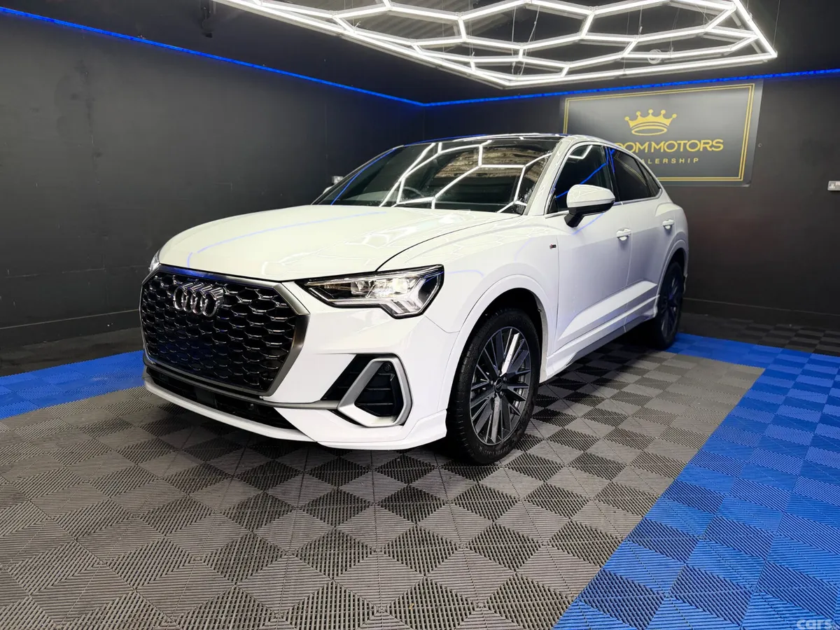 Audi Q3 SUV, Petrol Hybrid, 2023, White