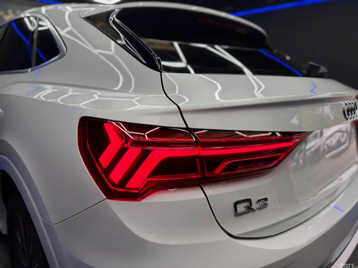 Audi Q3 SUV, Petrol Hybrid, 2023, White