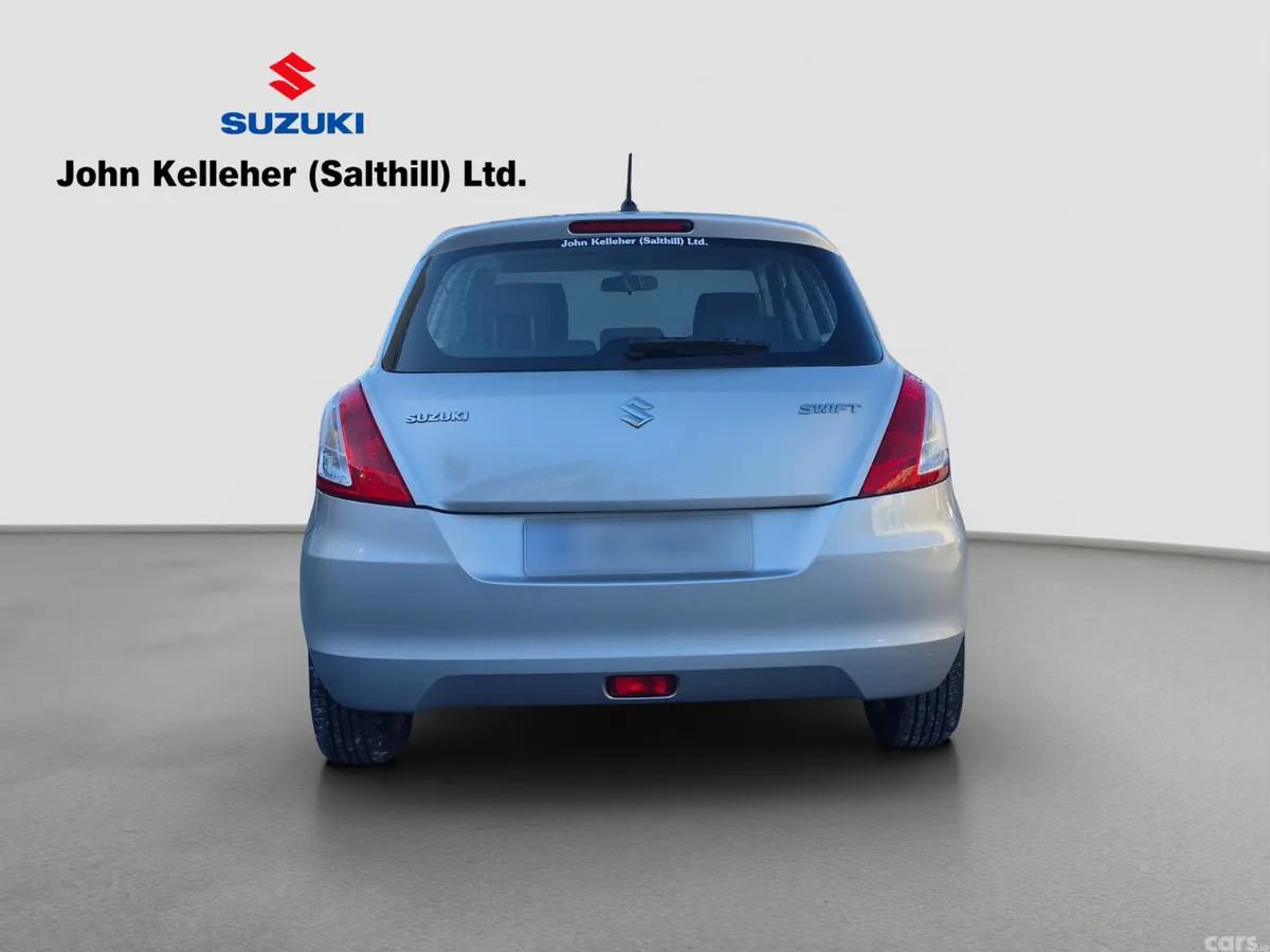 Suzuki Swift Hatchback, Petrol, 2014, Silver