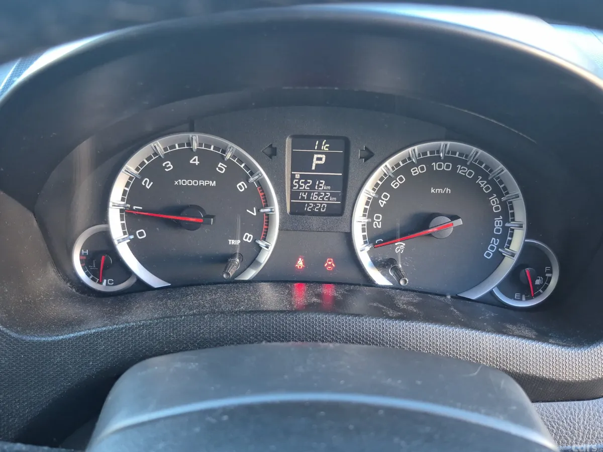 Suzuki Swift Hatchback, Petrol, 2014, Silver