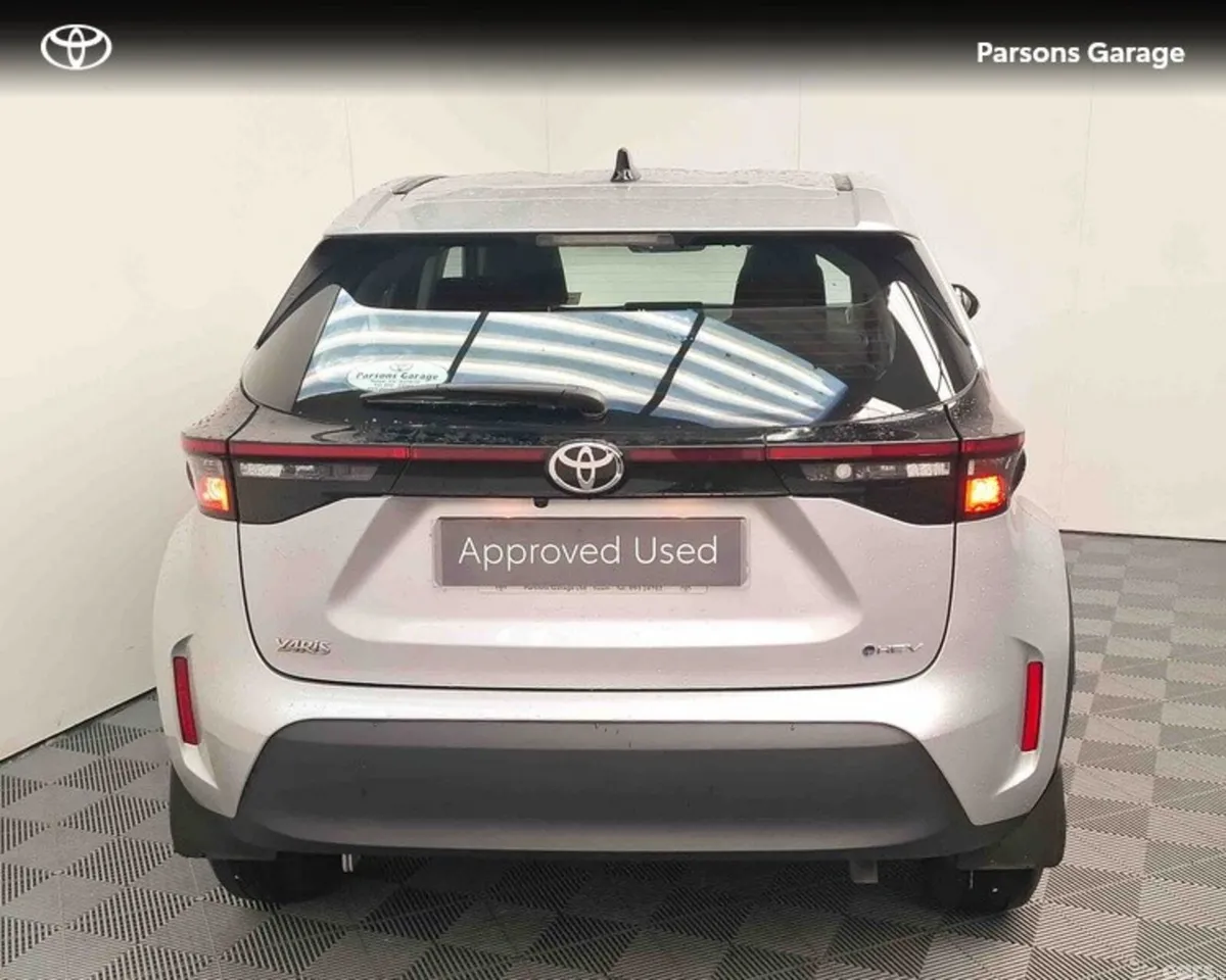 Toyota Yaris Cross Hatchback, Petrol Hybrid, 2026, Grey