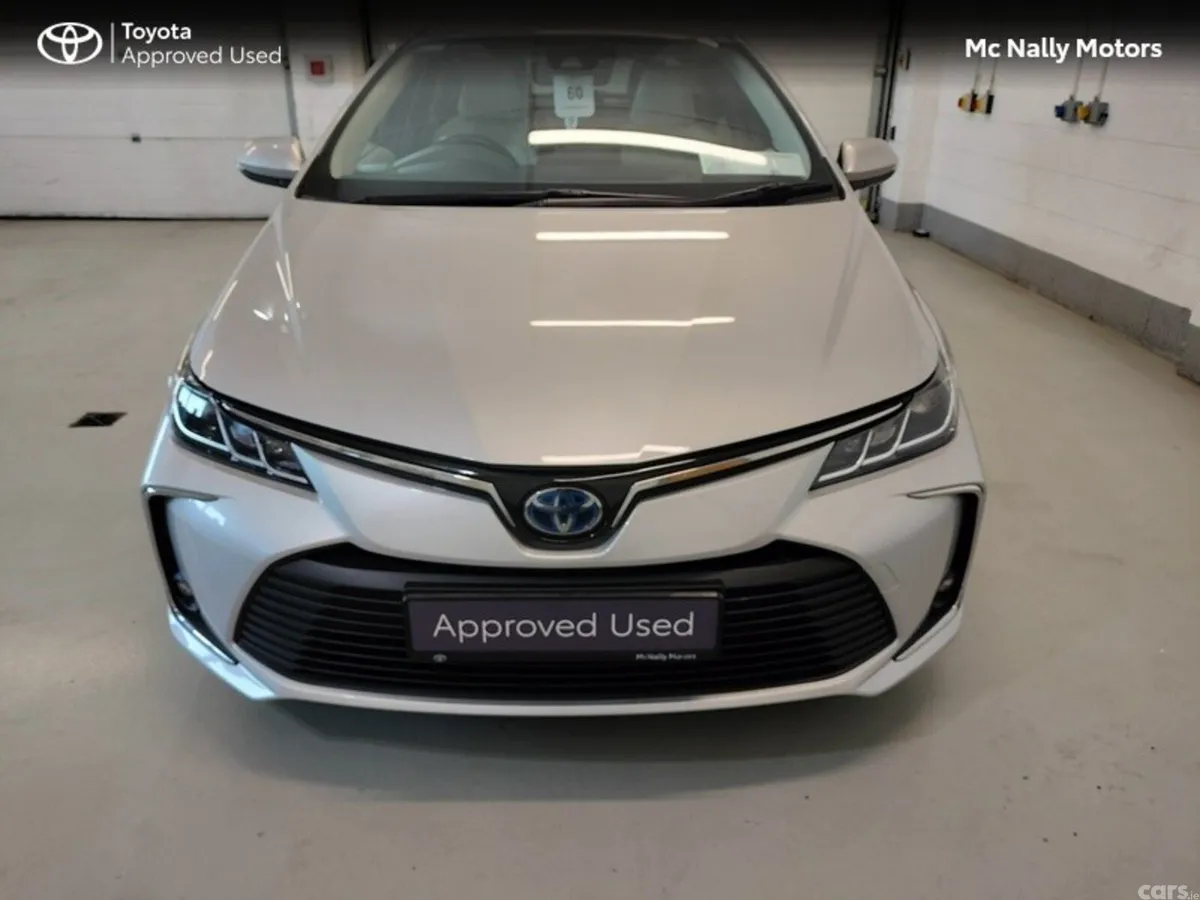 Toyota Corolla Saloon, Petrol Hybrid, 2022, Grey