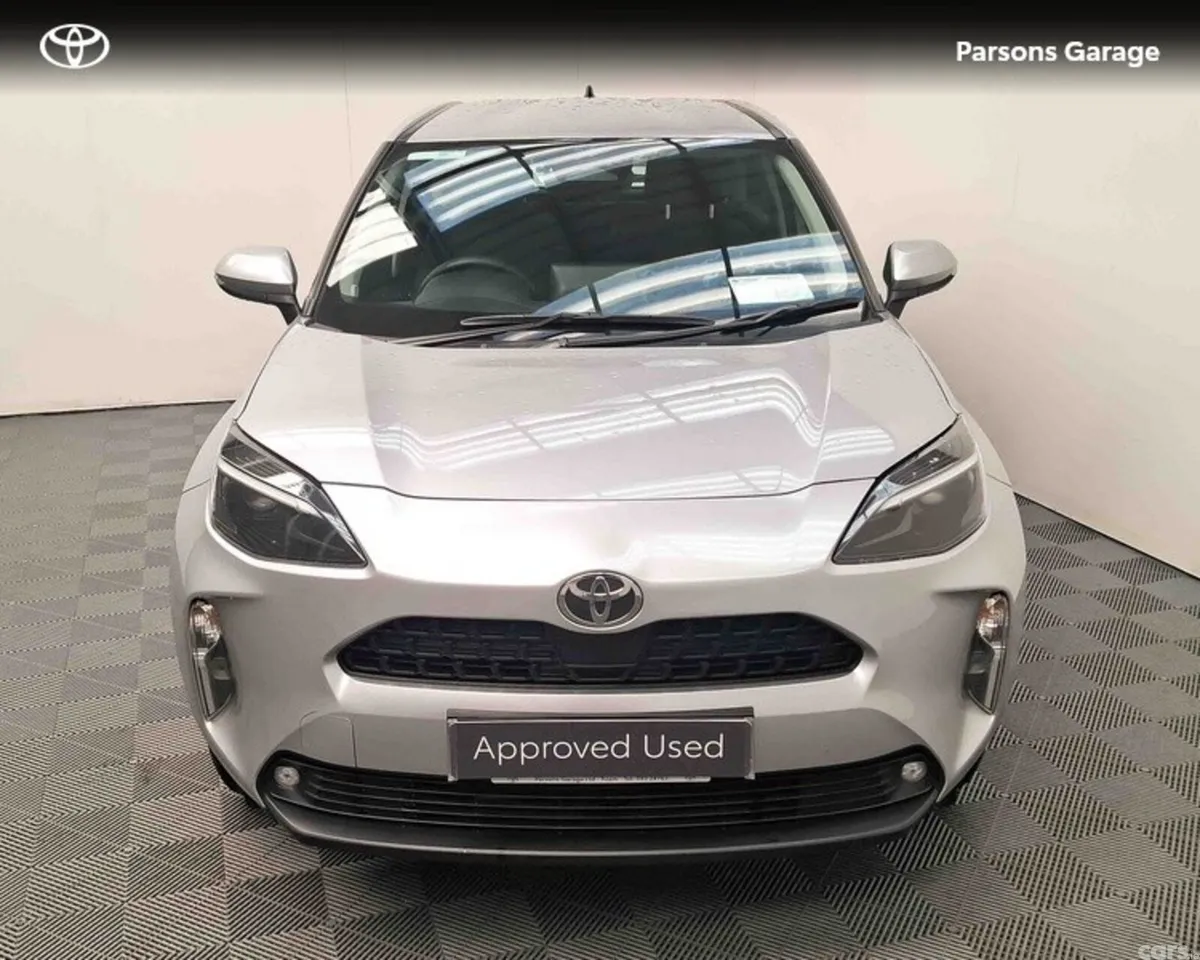 Toyota Yaris Cross Hatchback, Petrol Hybrid, 2026, Grey