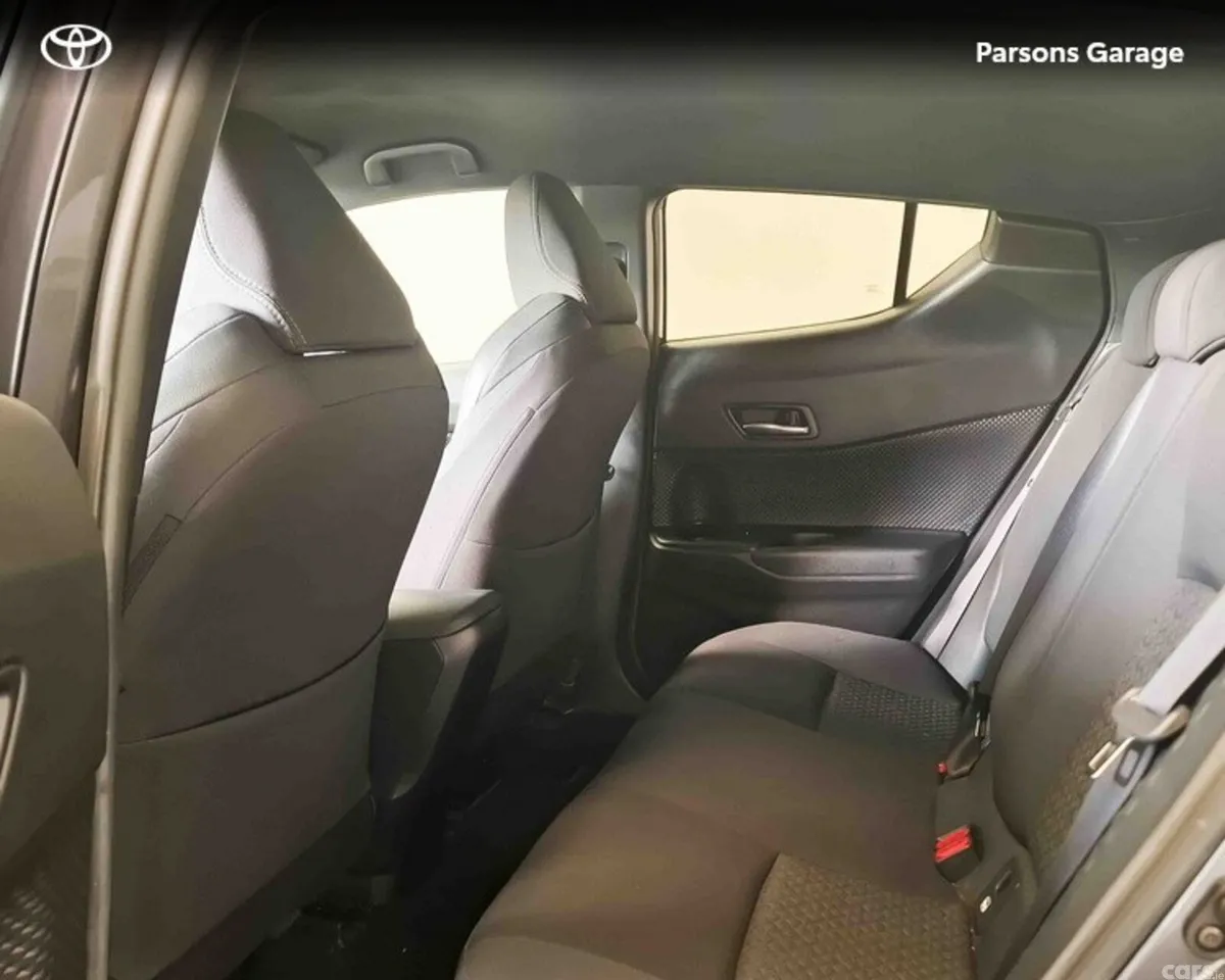 Toyota C-HR SUV, Petrol Hybrid, 2023, Grey