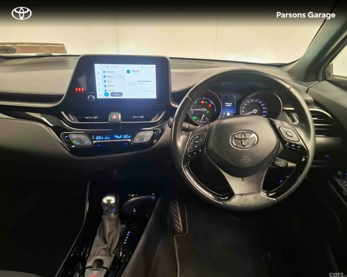 Toyota C-HR SUV, Petrol Hybrid, 2023, Grey
