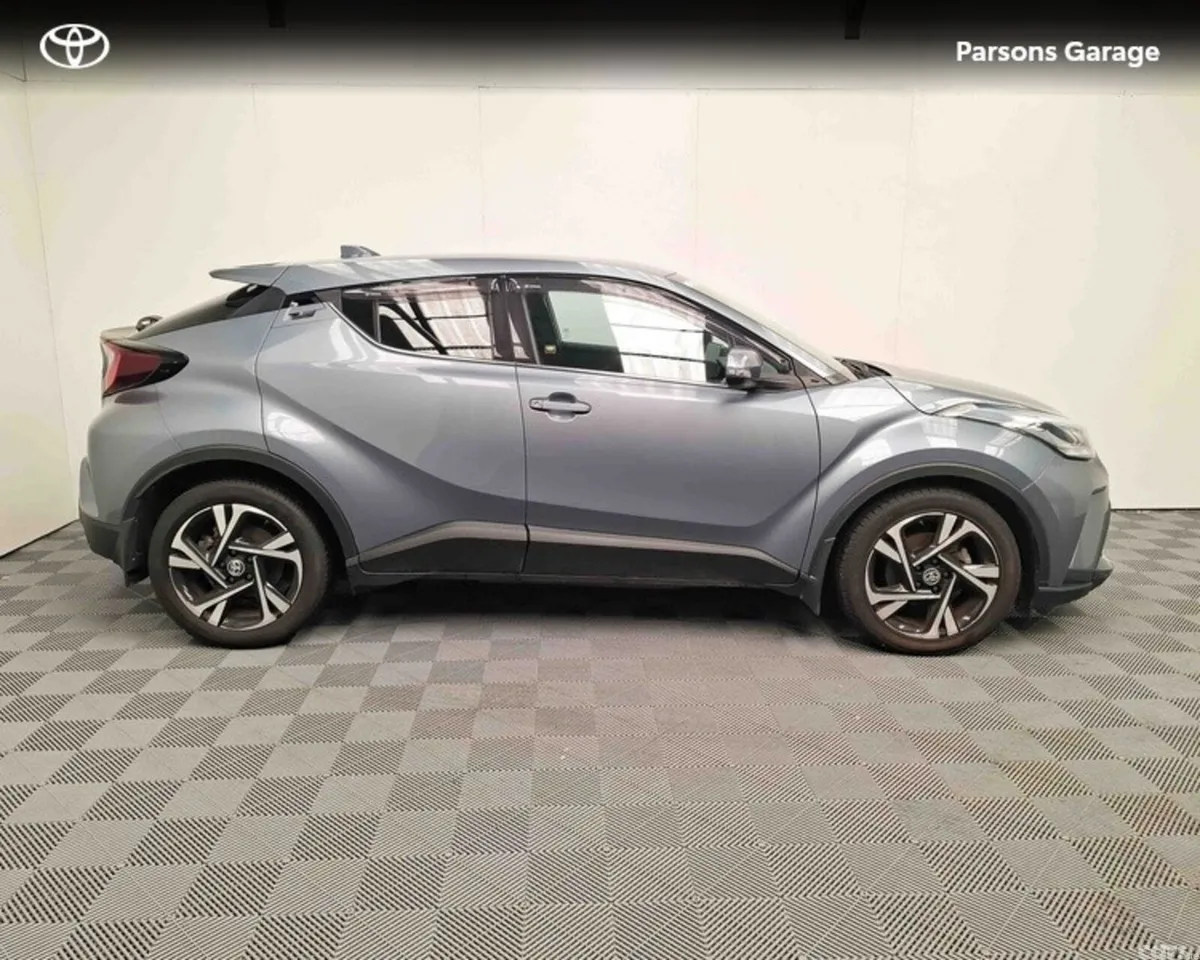 Toyota C-HR SUV, Petrol Hybrid, 2022, Grey