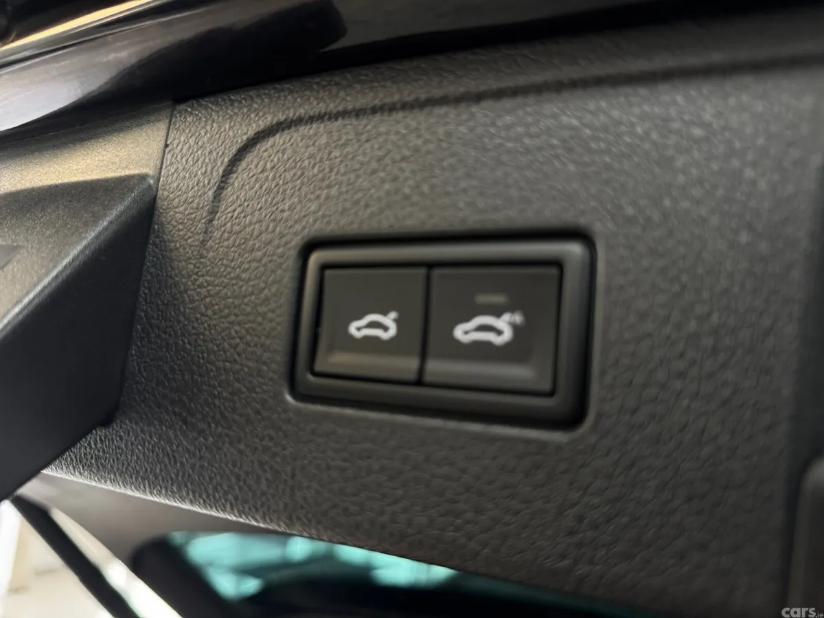 Volkswagen Passat Estate, Diesel, 2021, Black