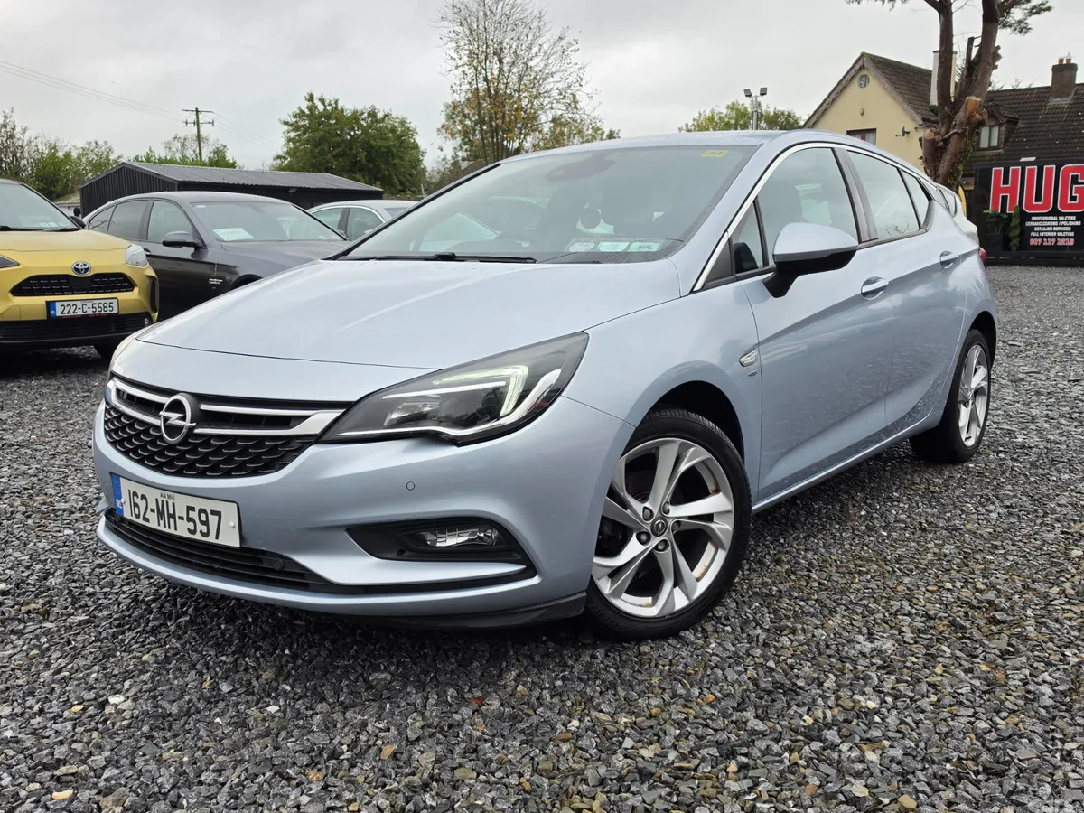 Opel Astra Hatchback, Petrol, 2016, Silver