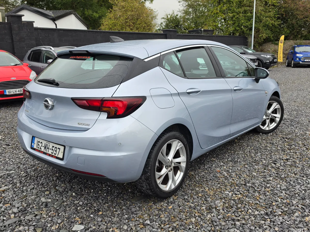 Opel Astra Hatchback, Petrol, 2016, Silver