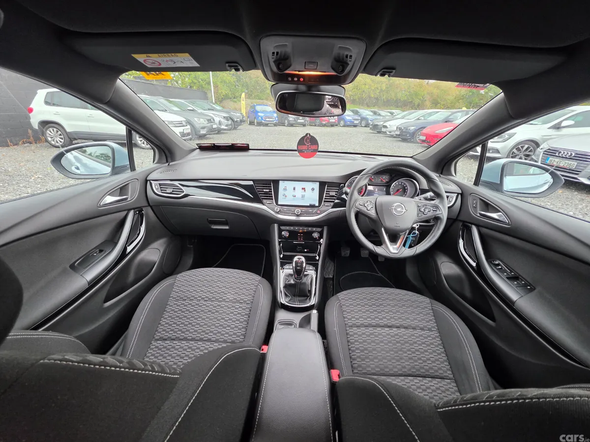 Opel Astra Hatchback, Petrol, 2016, Silver