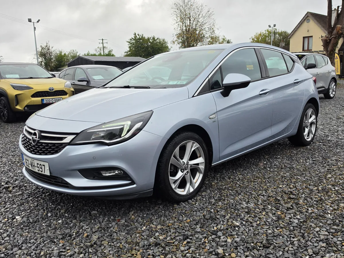 Opel Astra Hatchback, Petrol, 2016, Silver