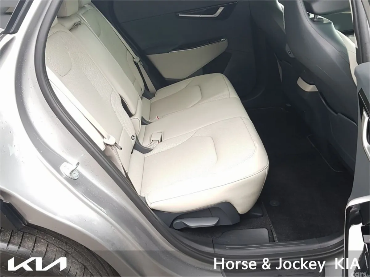 Kia EV6 MPV, Electric, 2023, Grey