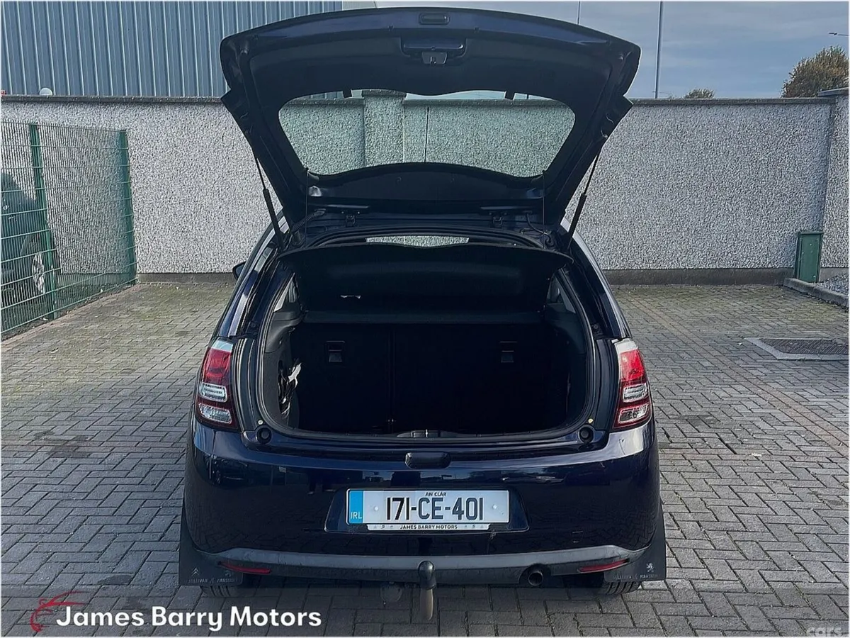 Citroen C3 Hatchback, Petrol, 2017, Blue