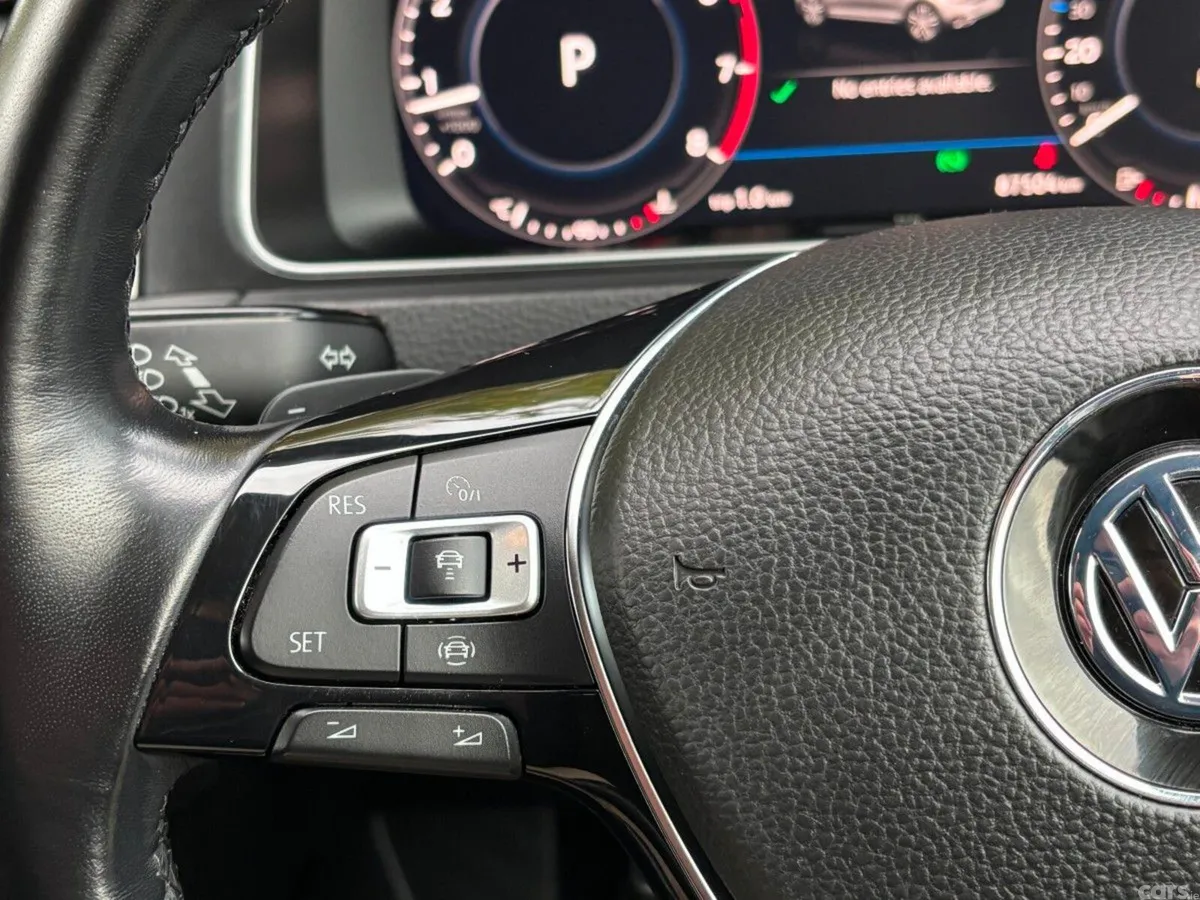 Volkswagen Golf Hatchback, Petrol, 2019, Grey