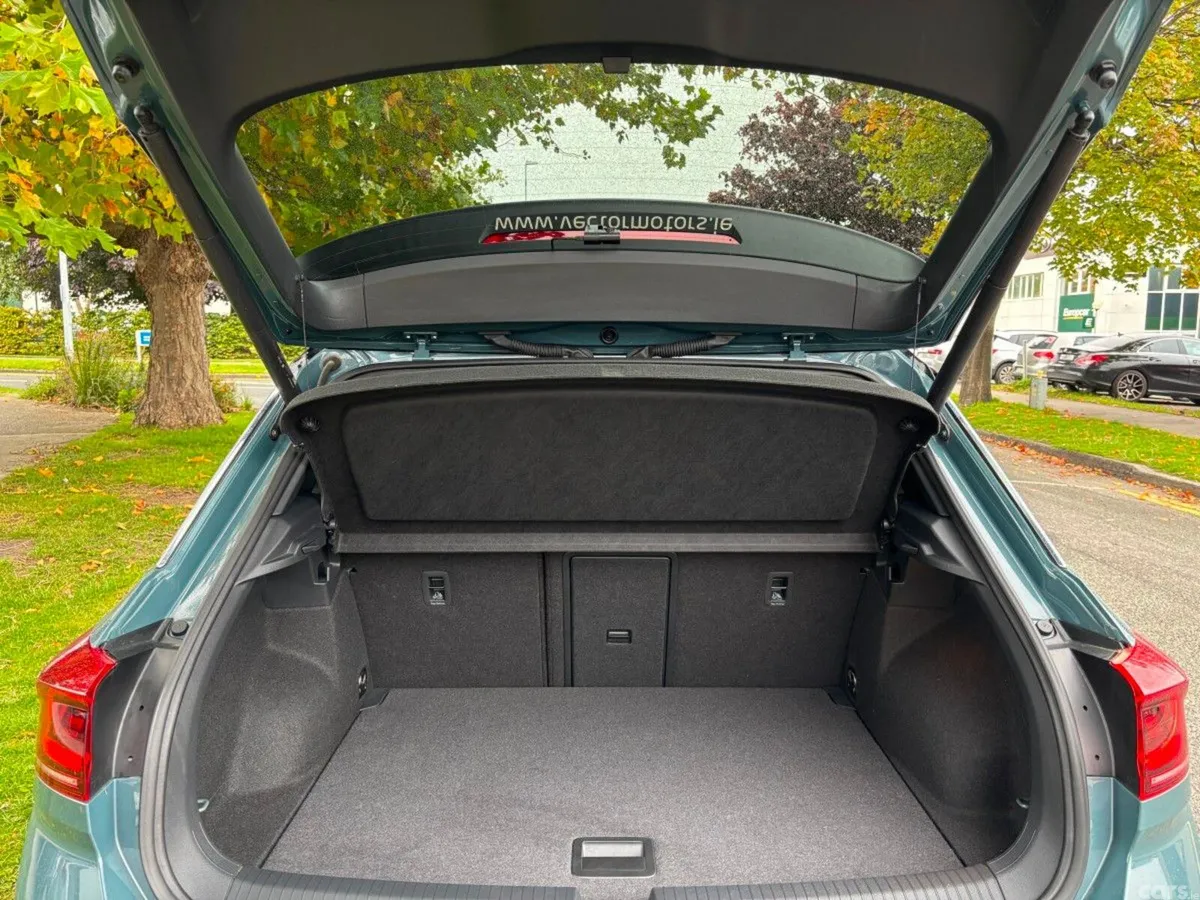Volkswagen T-Roc SUV, Diesel, 2023, Grey