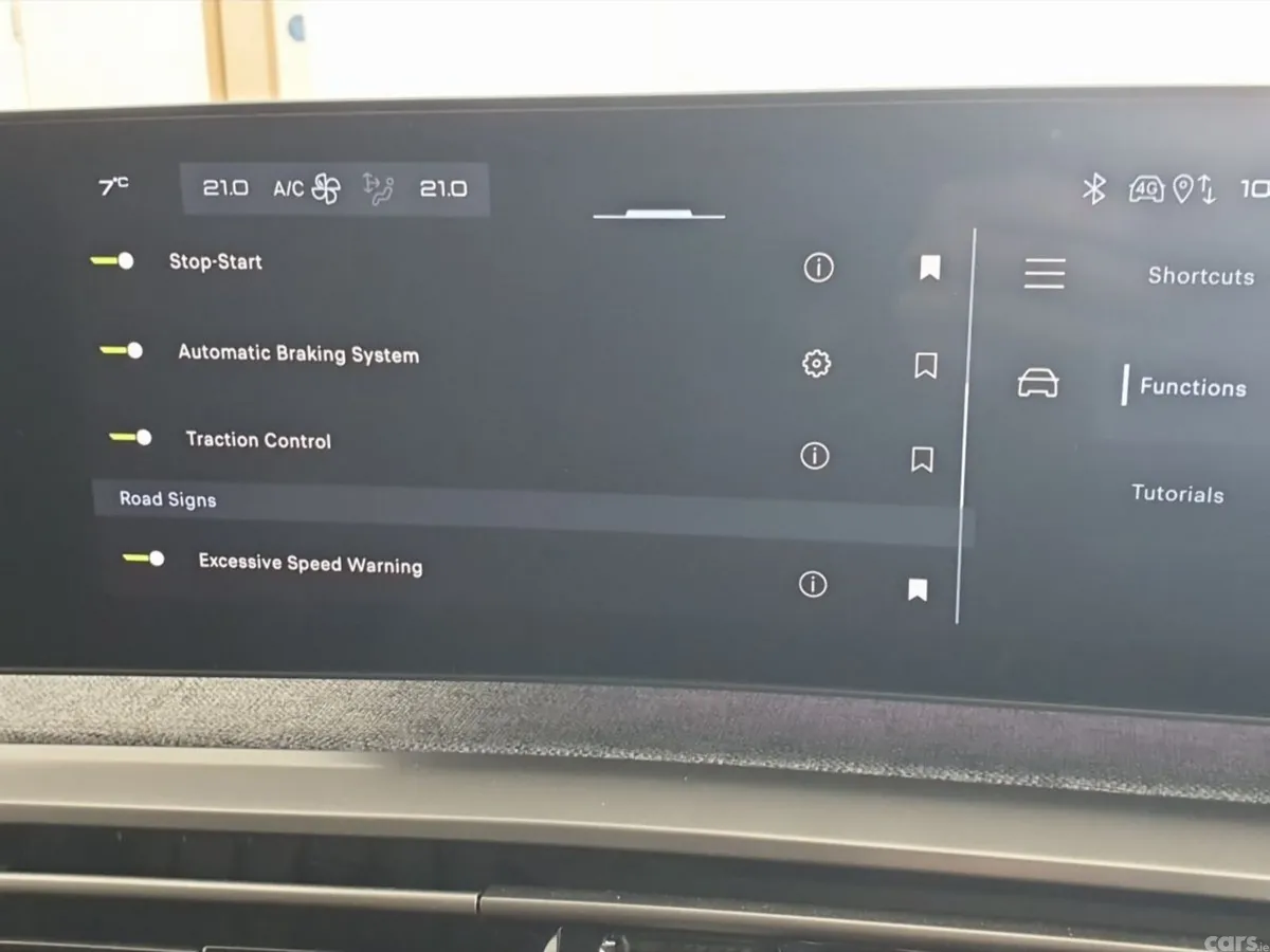 Peugeot 3008 MPV, Petrol, 2025, Grey