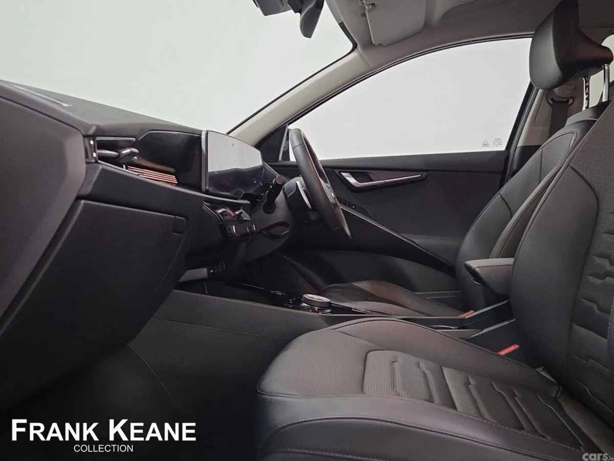 Kia Niro SUV, Electric, 2024, Green