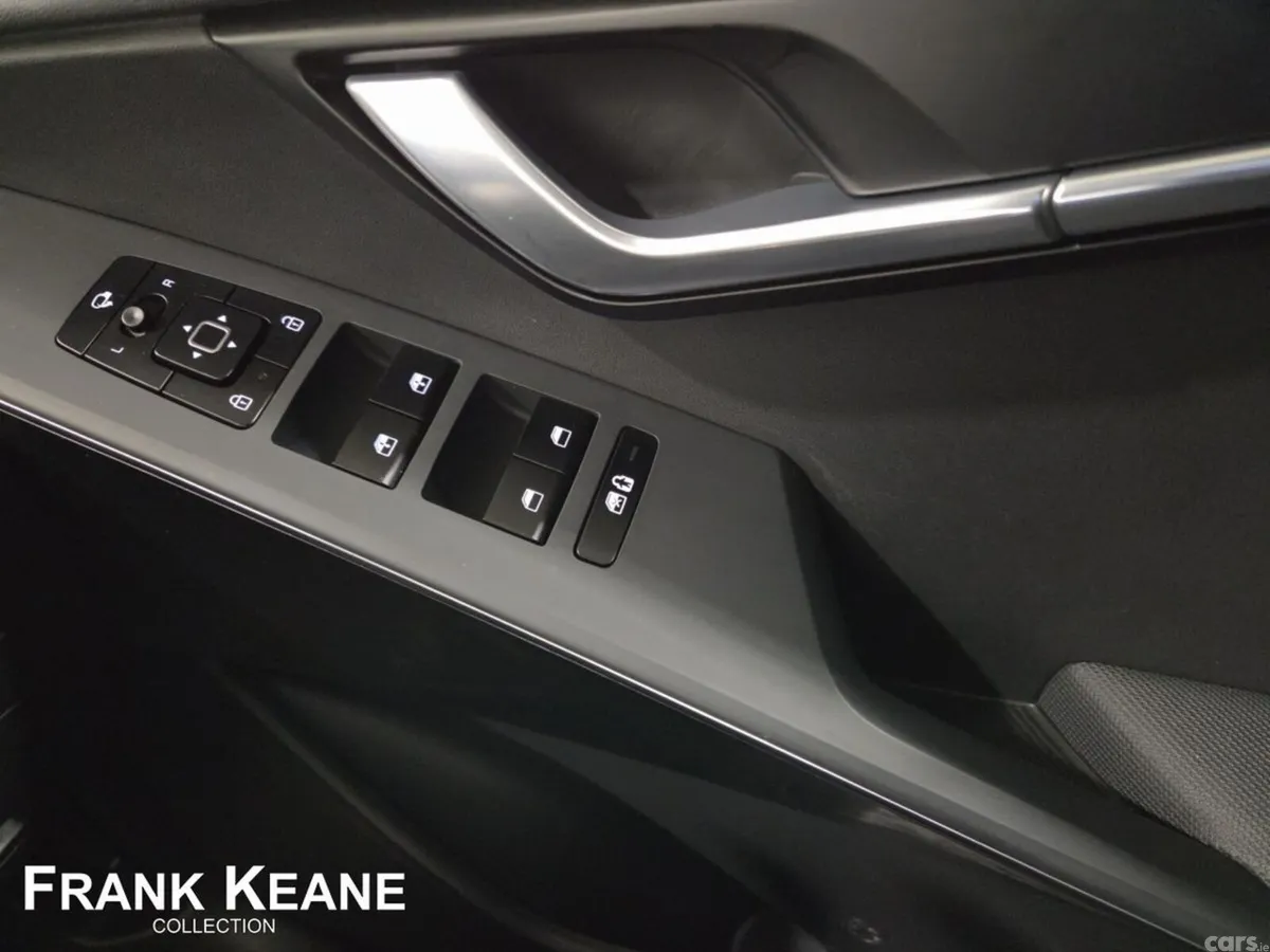 Kia Niro SUV, Electric, 2024, Green