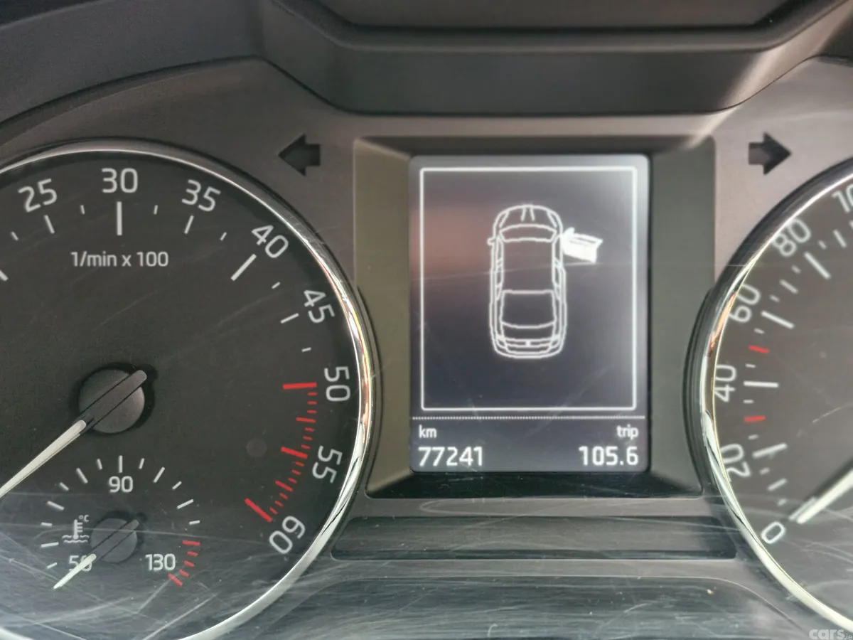 Skoda Octavia Saloon, Diesel, 2016, Silver