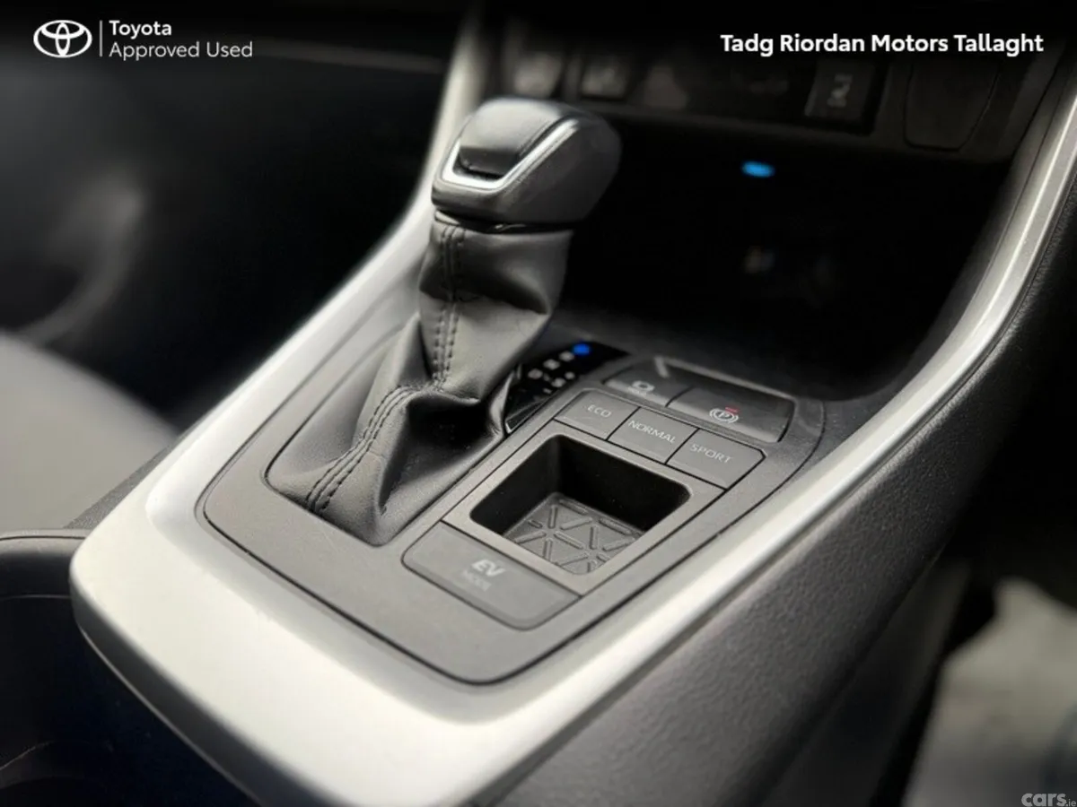 Toyota RAV4 SUV, Petrol Hybrid, 2023, Grey