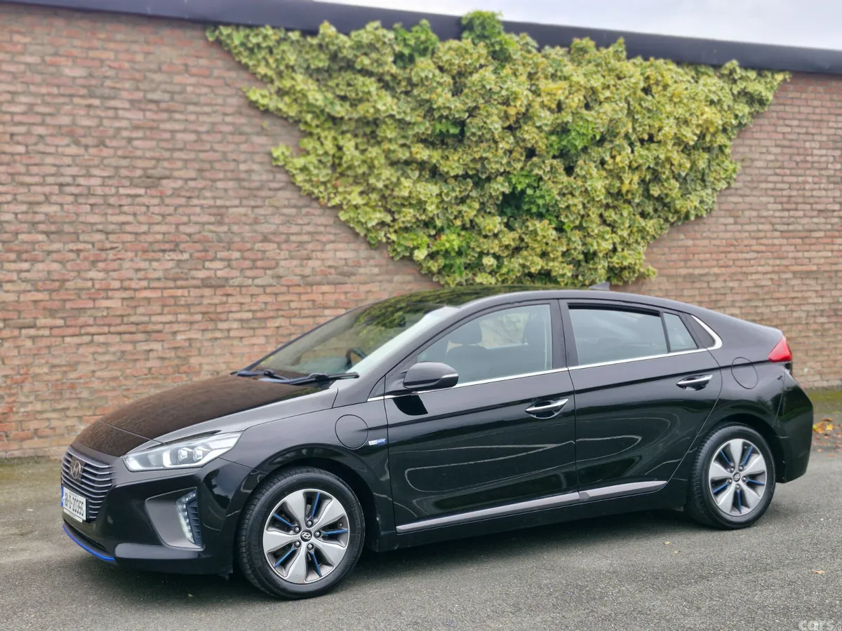 Hyundai IONIQ Hatchback, Petrol Plug-in Hybrid, 2018, Black