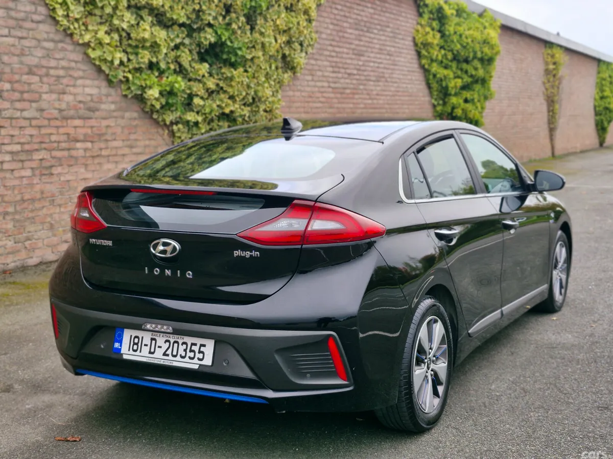 Hyundai IONIQ Hatchback, Petrol Plug-in Hybrid, 2018, Black
