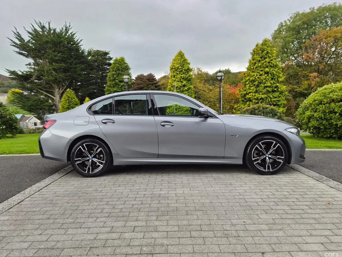 BMW 3-Series Saloon, Petrol Plug-in Hybrid, 2023, Grey