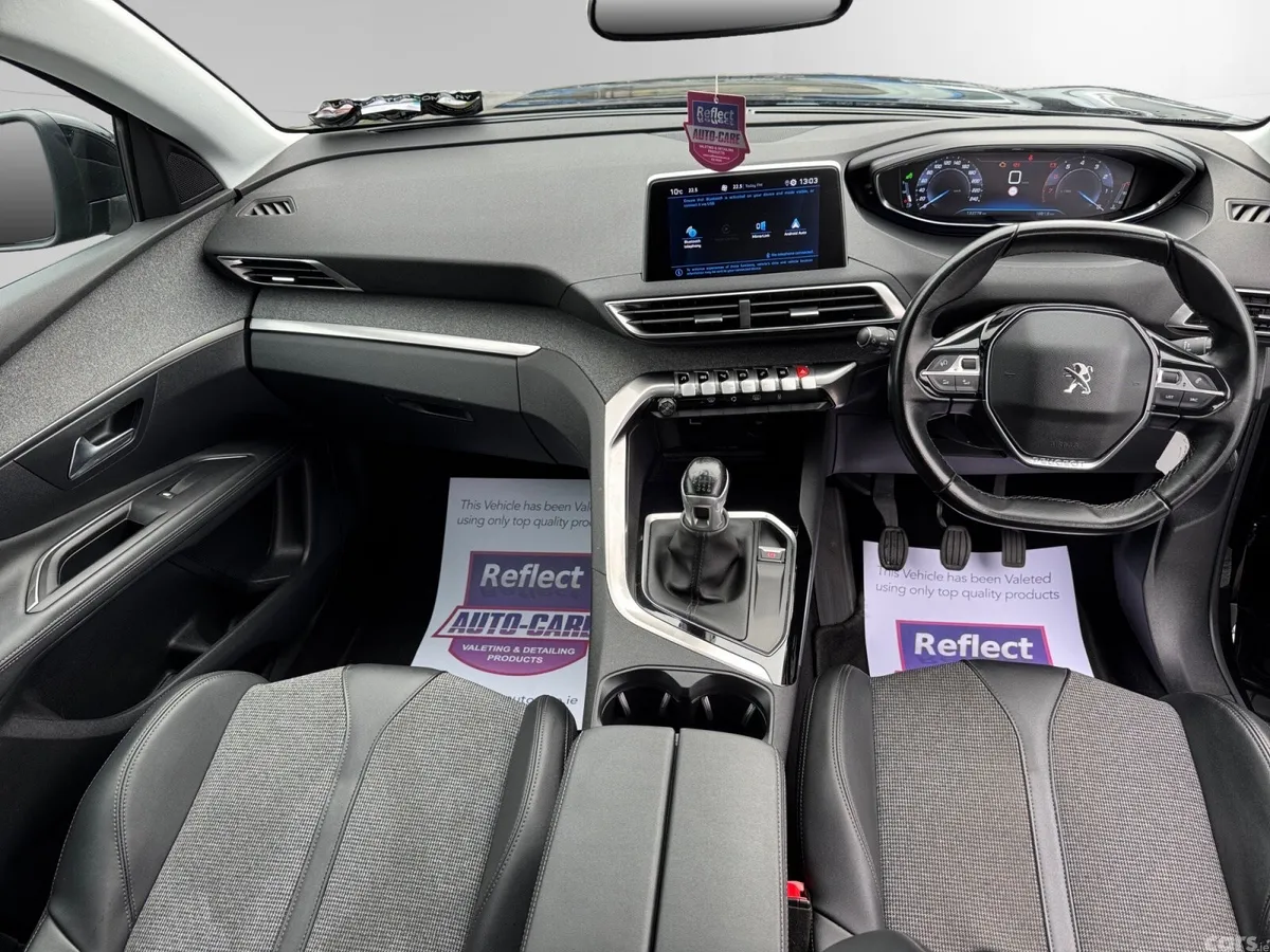 Peugeot 3008 MPV, Petrol, 2019, Black