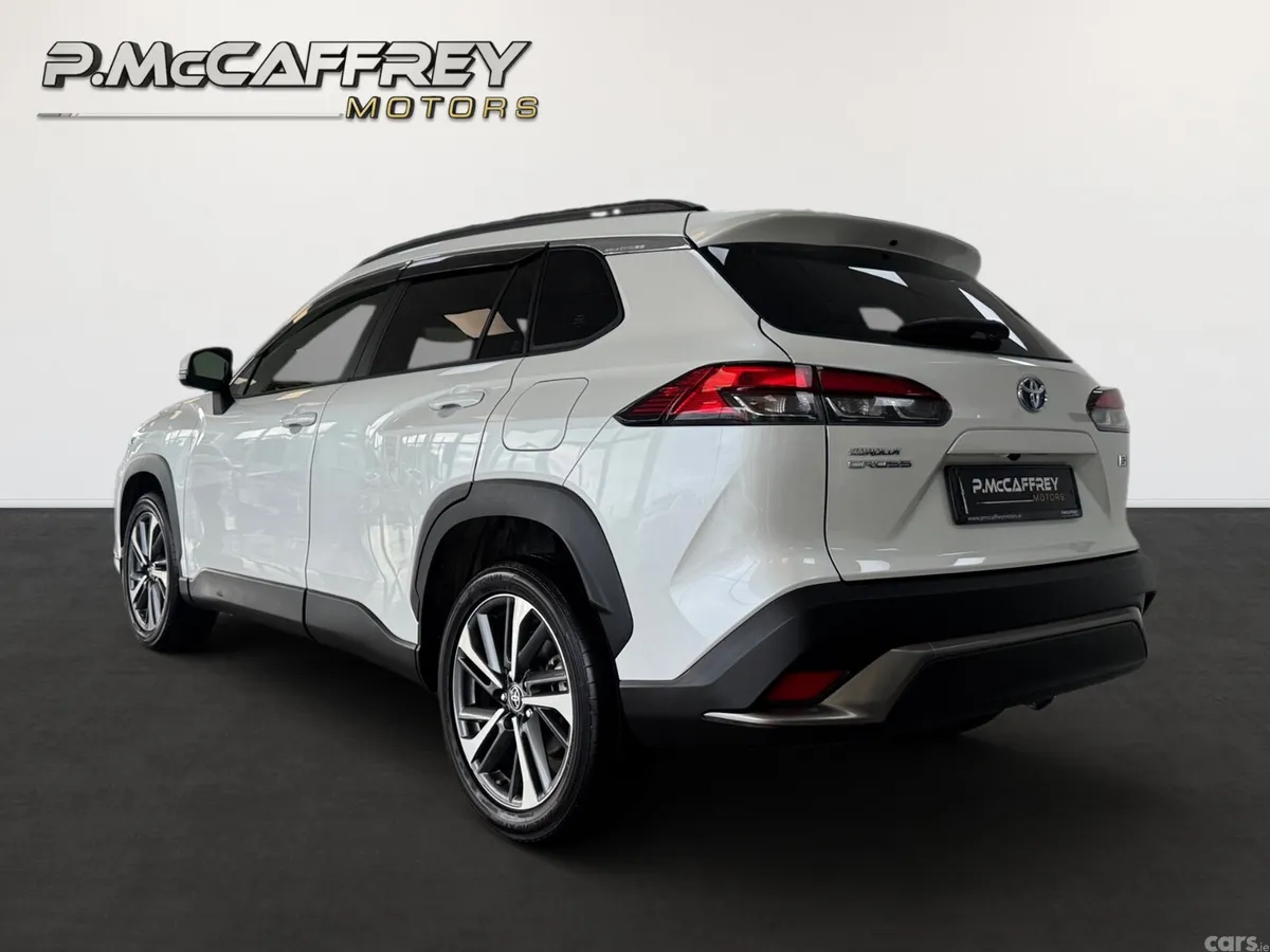 Toyota Corolla Cross SUV, Petrol Hybrid, 2023, White
