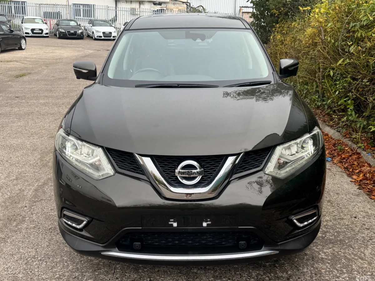 Nissan X-Trail SUV, Petrol Hybrid, 2016, Green