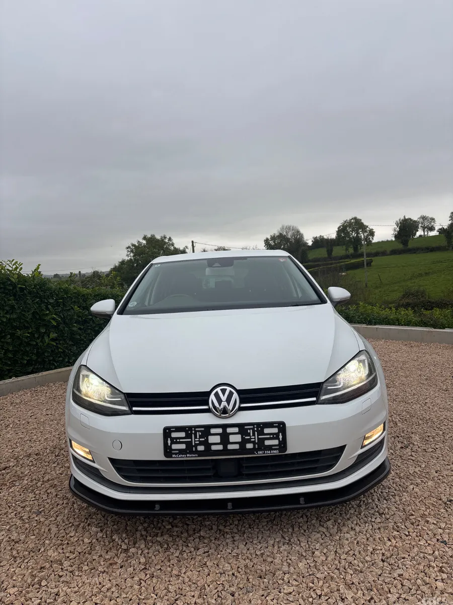 Volkswagen Golf Hatchback, Petrol, 2016, White