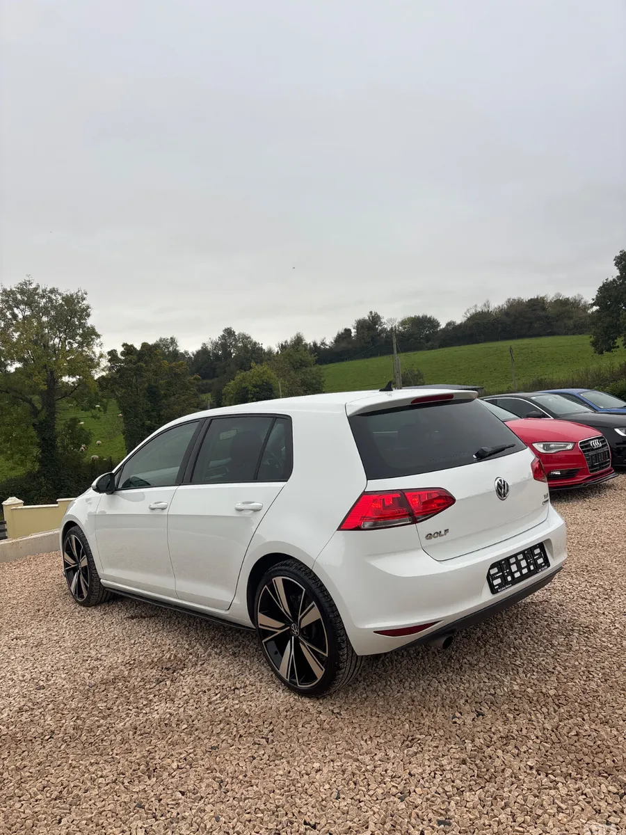 Volkswagen Golf Hatchback, Petrol, 2016, White