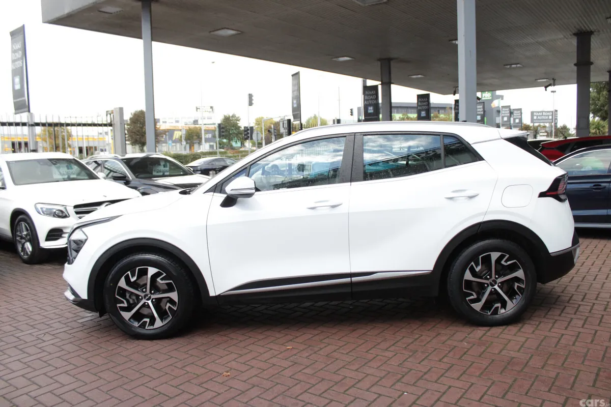 Kia Sportage SUV, Diesel, 2022, White