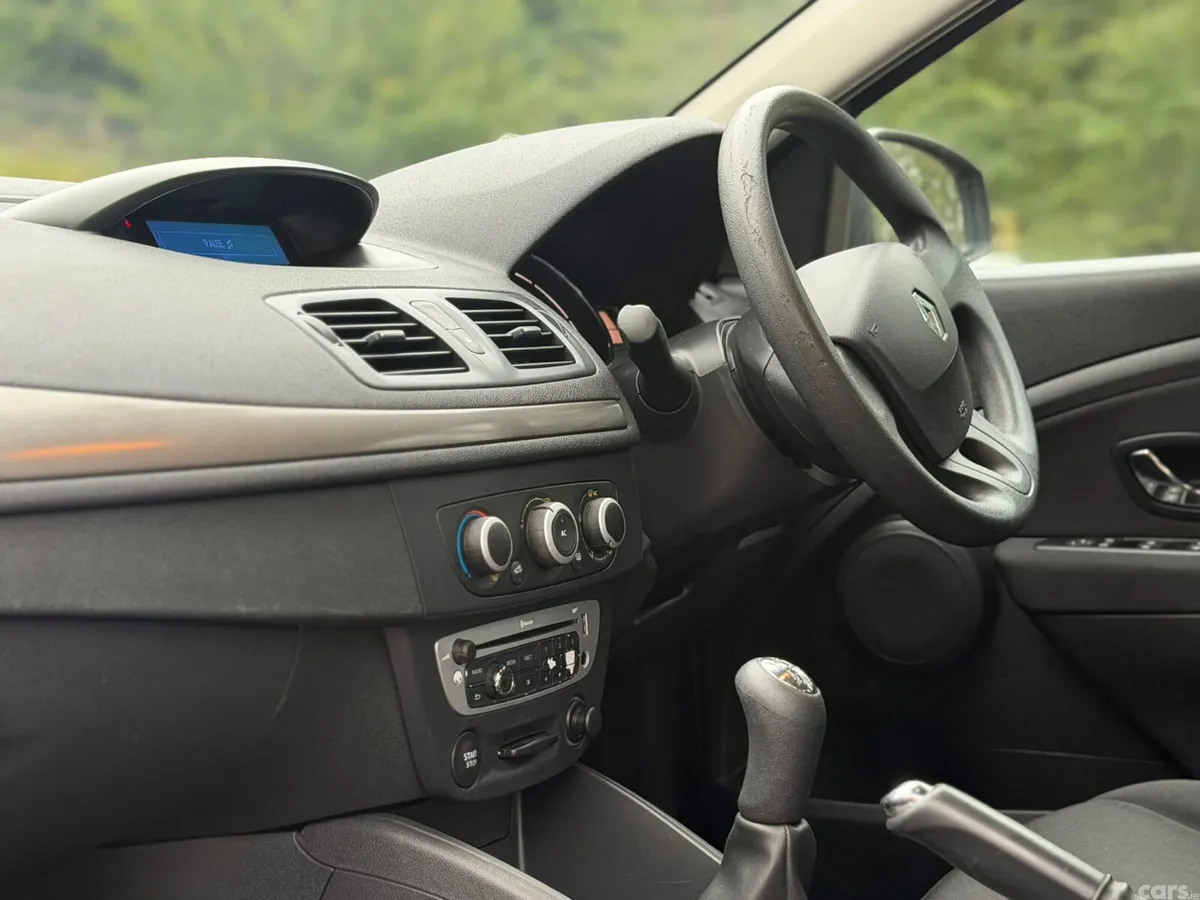 Renault Fluence Saloon, Diesel, 2013, Black